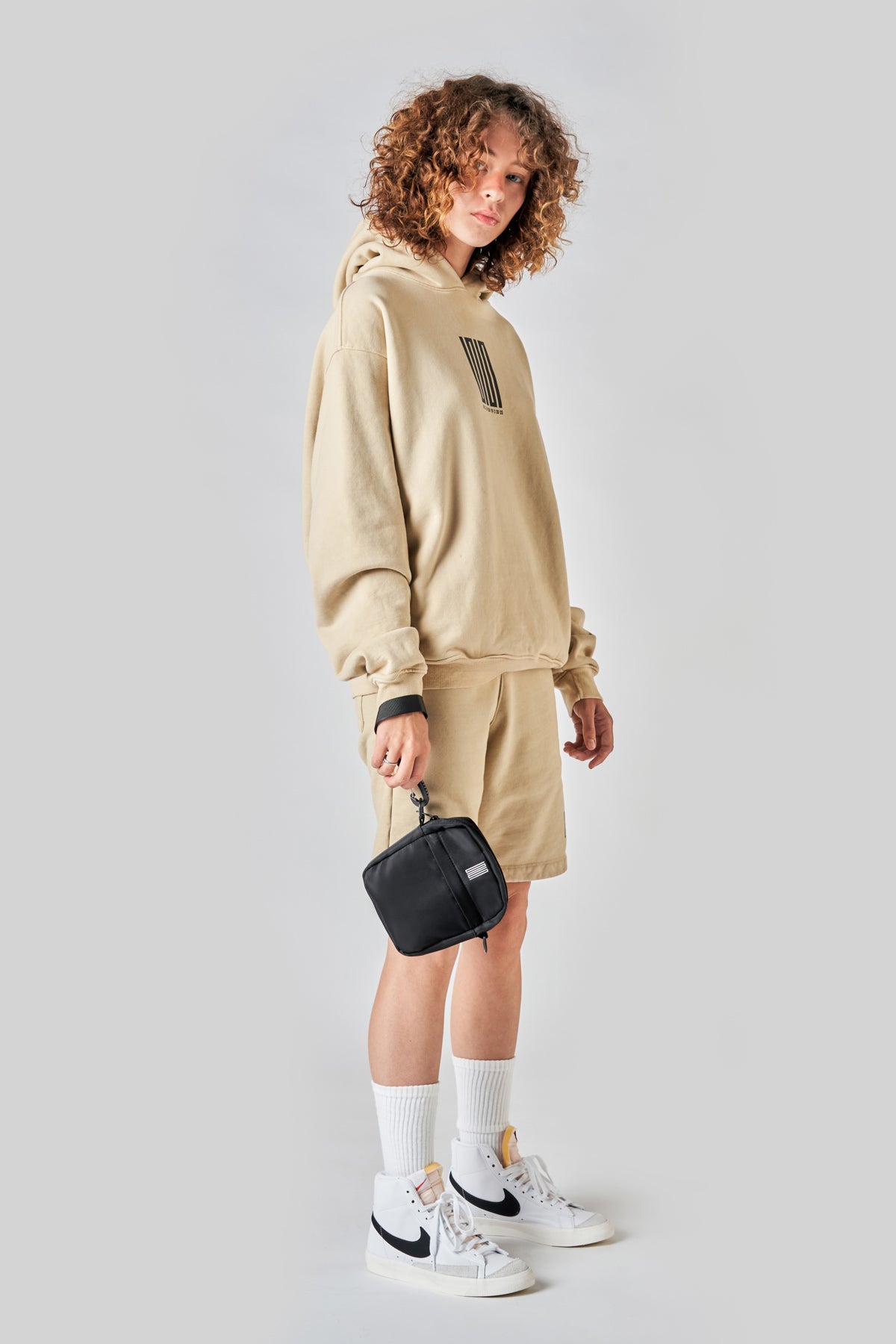 flint article 7 shoulder sling bag