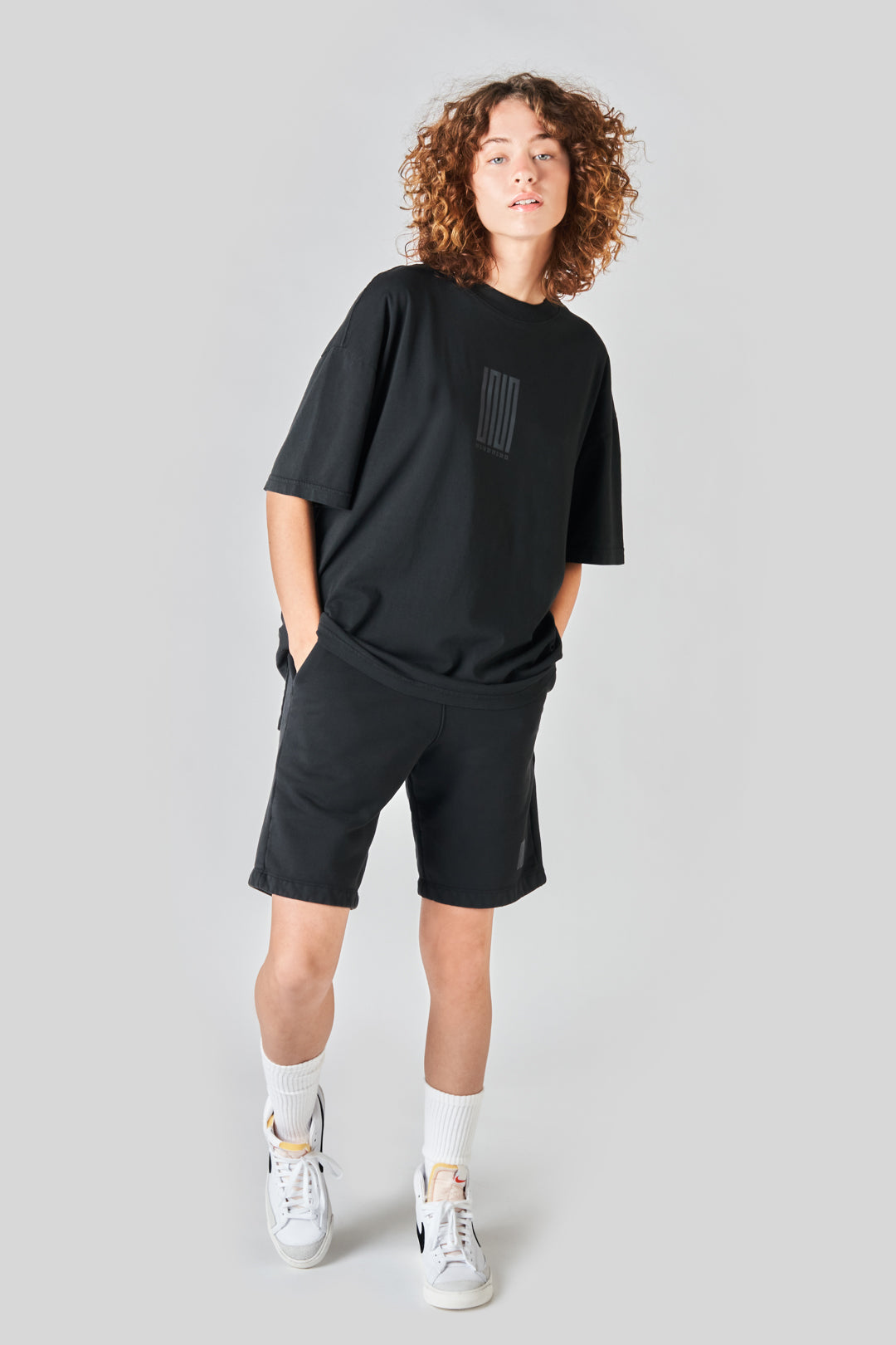 pacific article 1 logo tee black