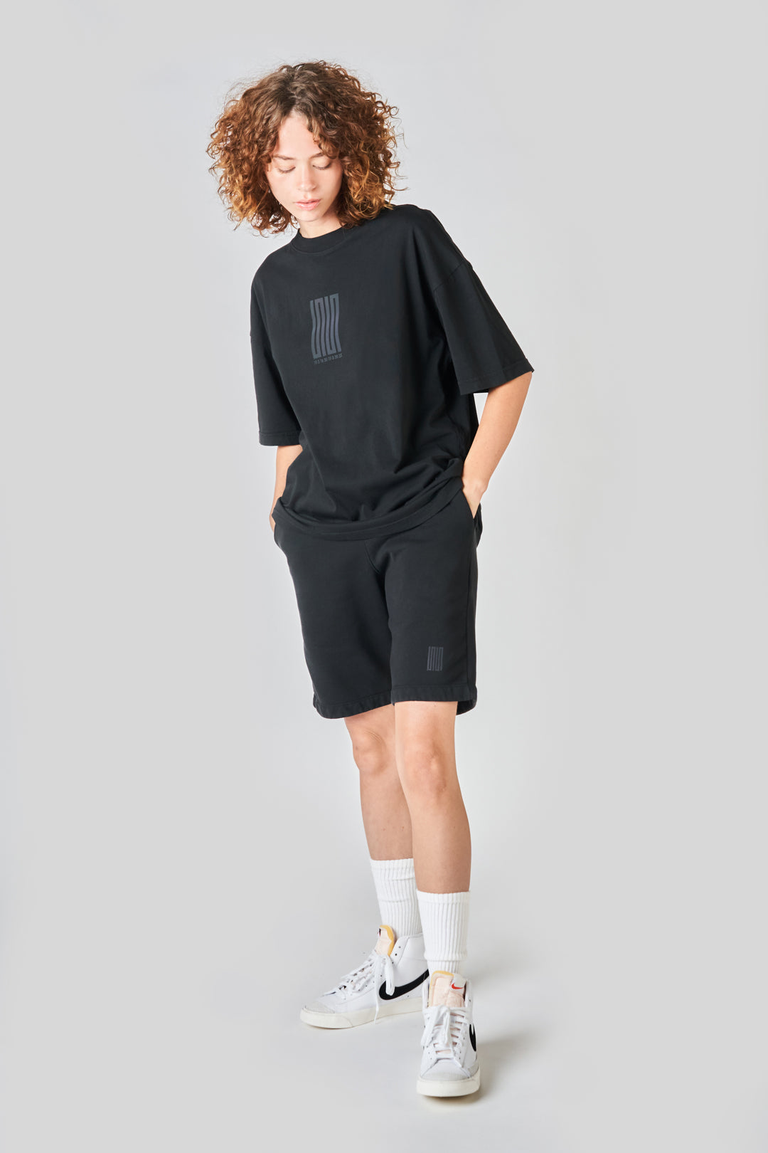 pacific article 1 logo tee black