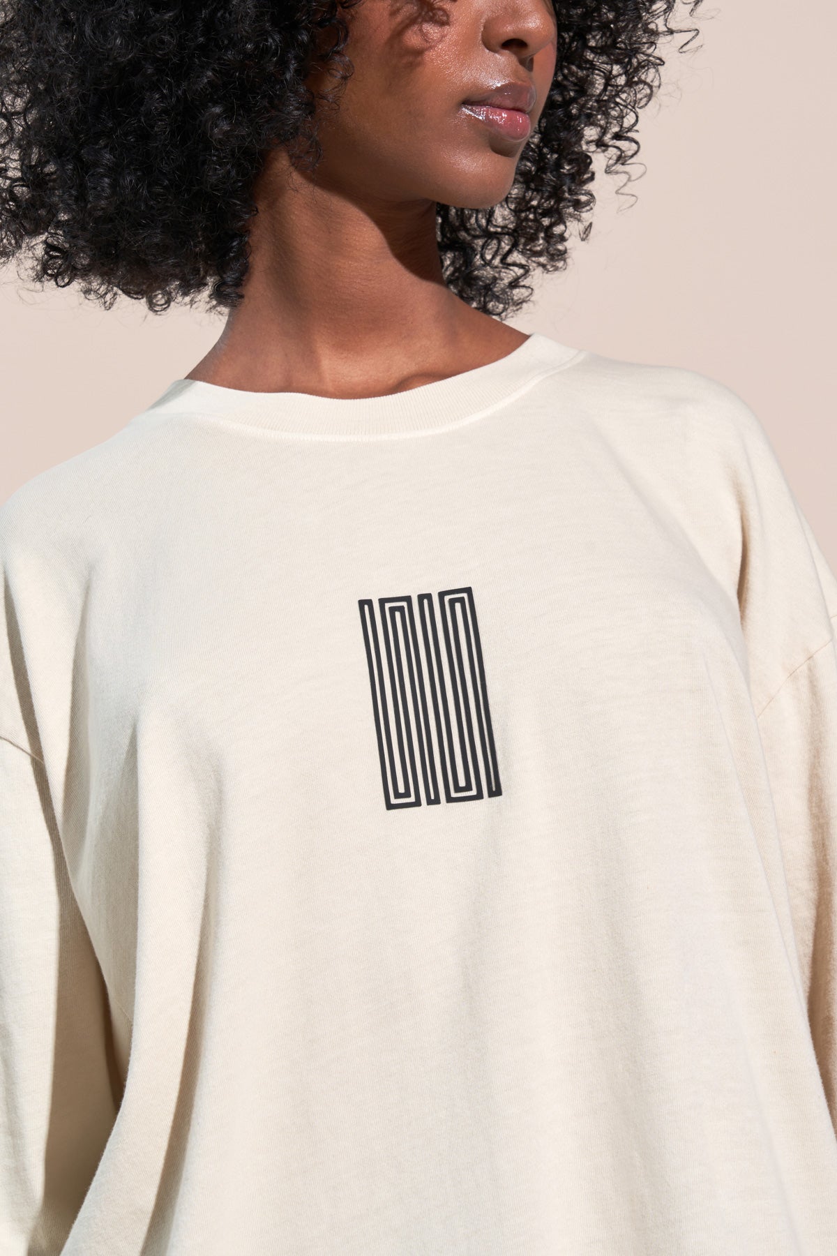 encino article 1 long sleeve logo tee off white