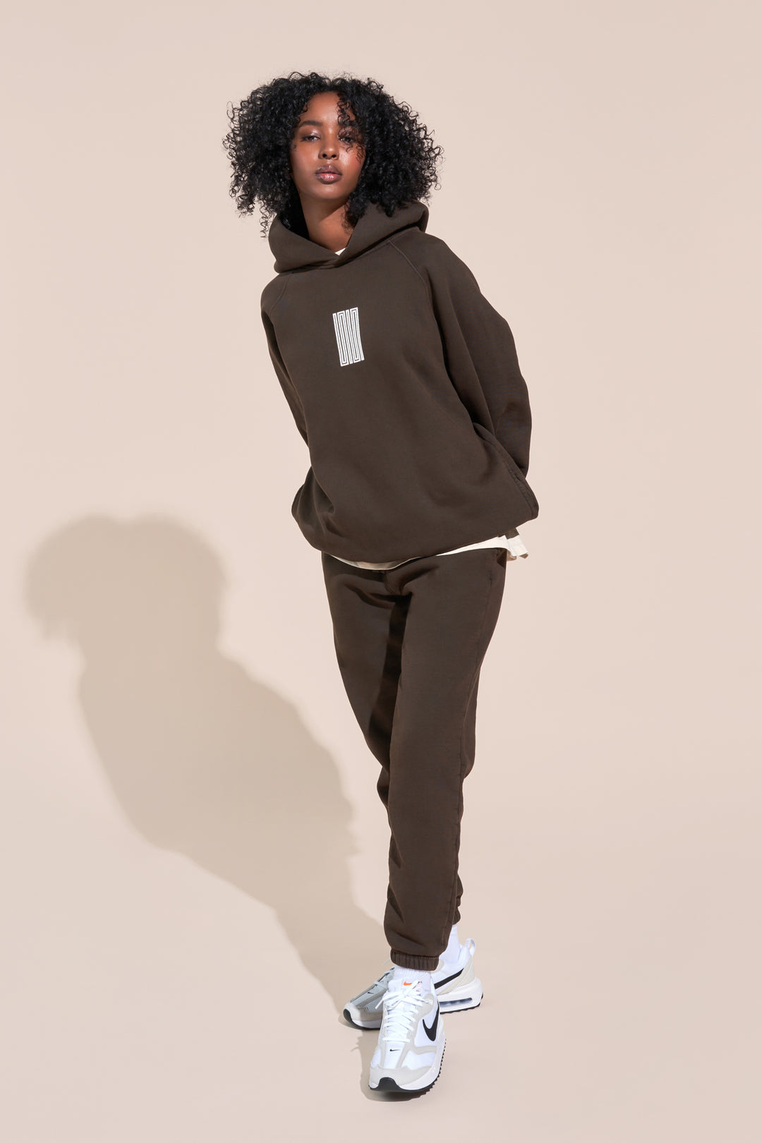 encino article 6 logo raglan hoodie brown