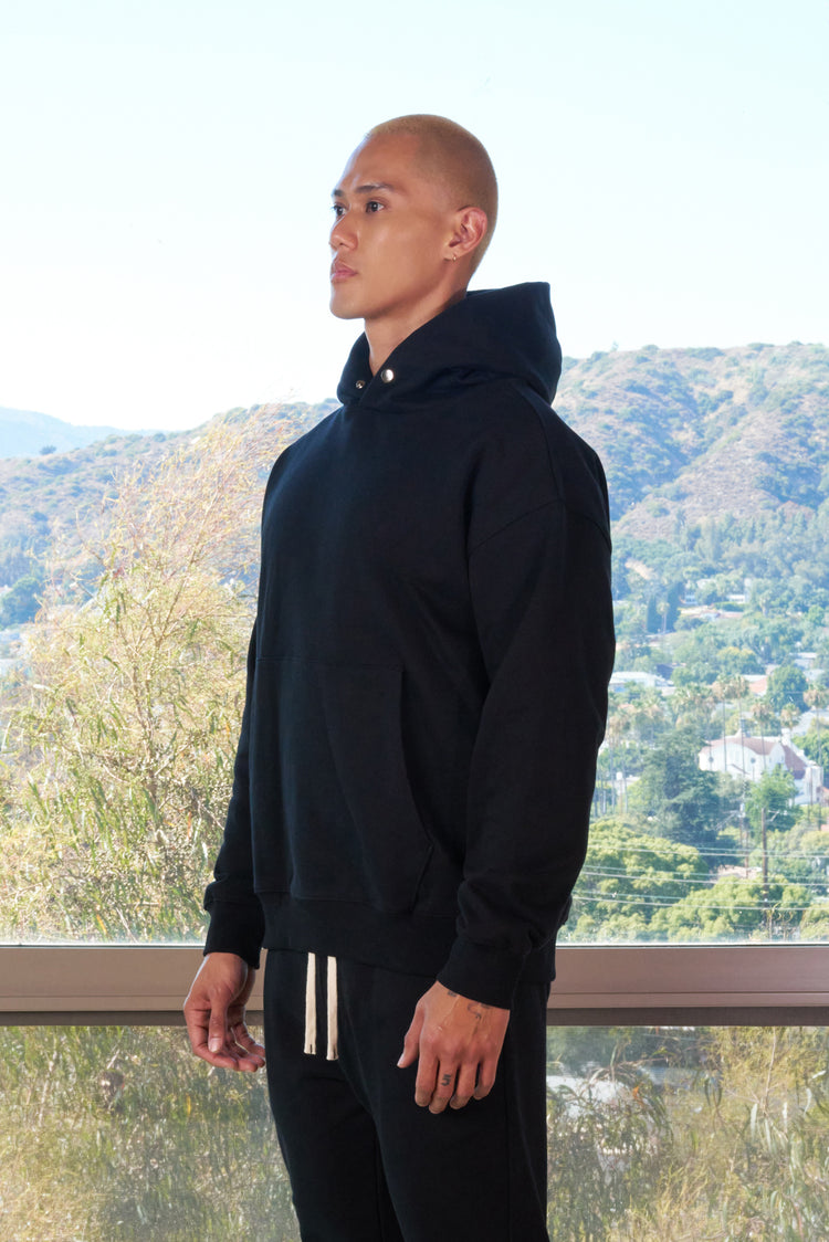 standards article 6 hoodie black