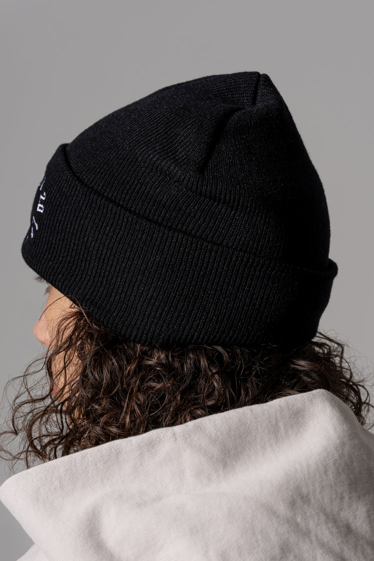 union article 7 numbers beanie