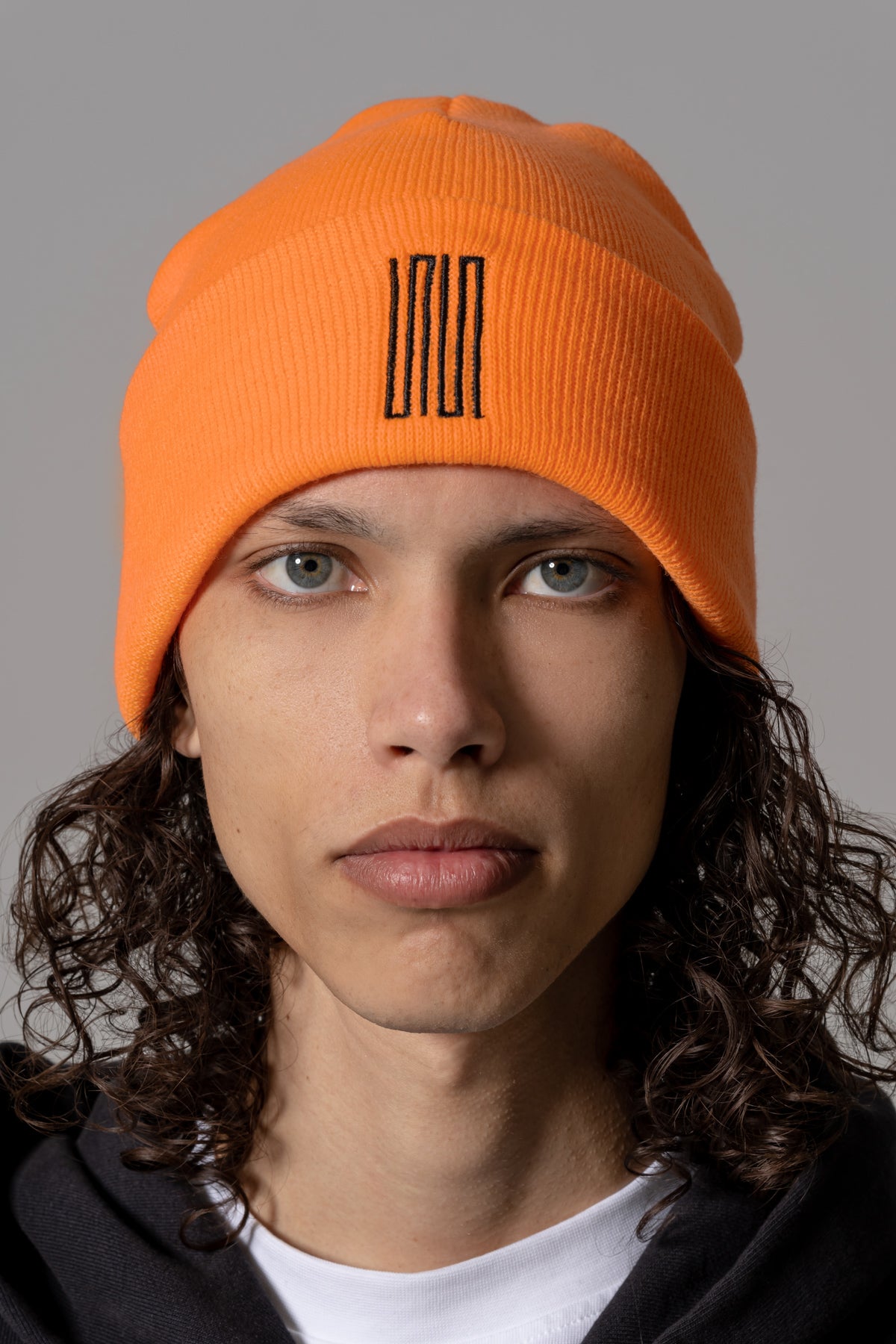 sano article 7 logo beanie