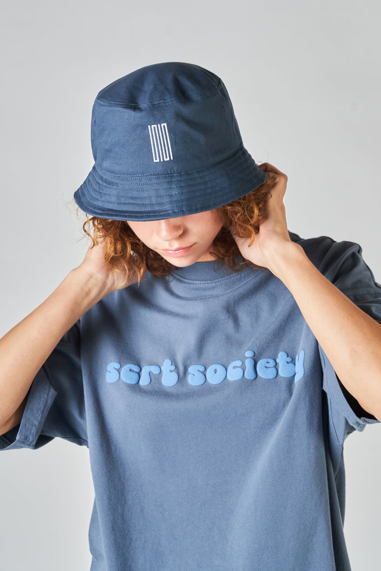 banks article 7 logo bucket hat cobalt