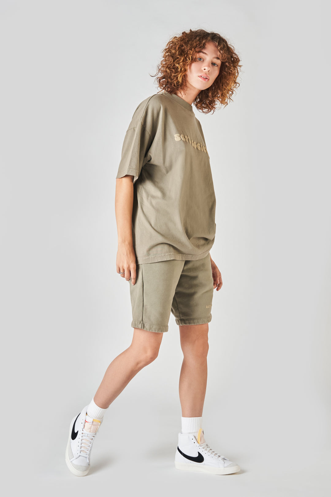 fairfax article 1 puff tee taupe