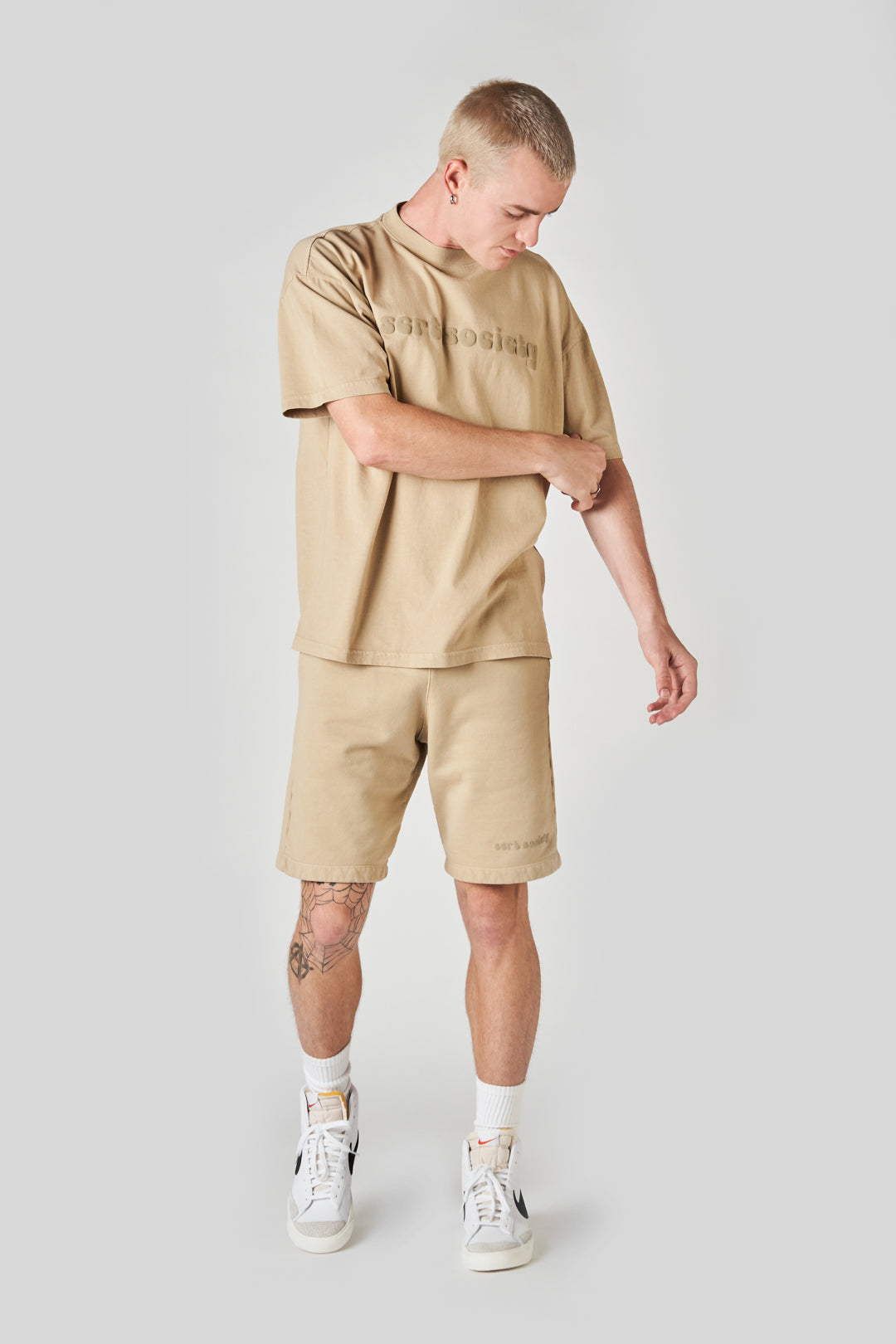 fairfax article 1 puff tee sand