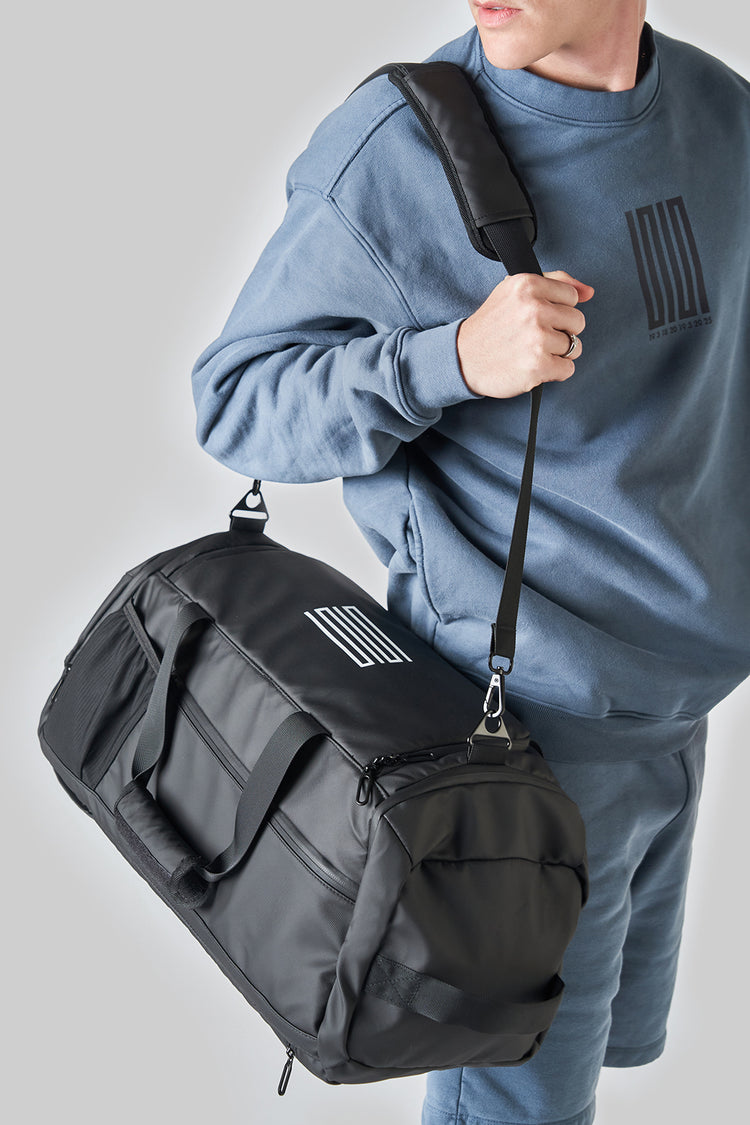 calabasas article 7 duffel backpack