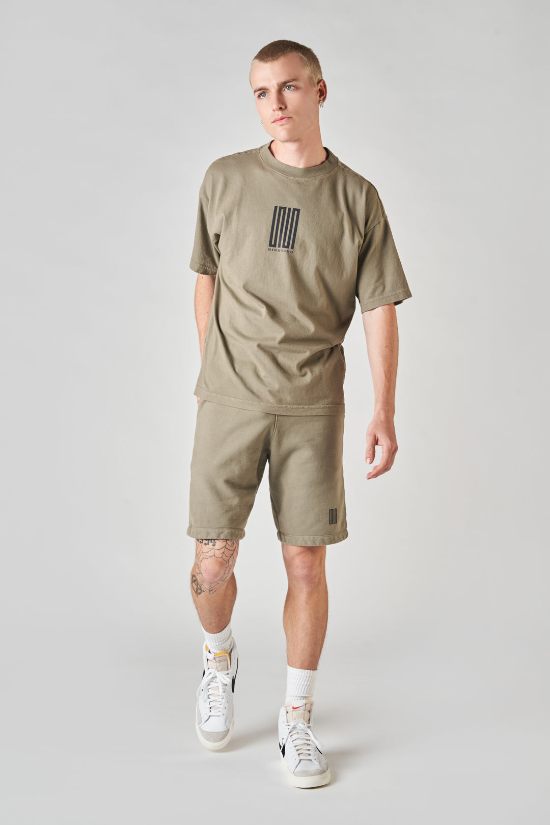 pacific article 6 logo shorts taupe