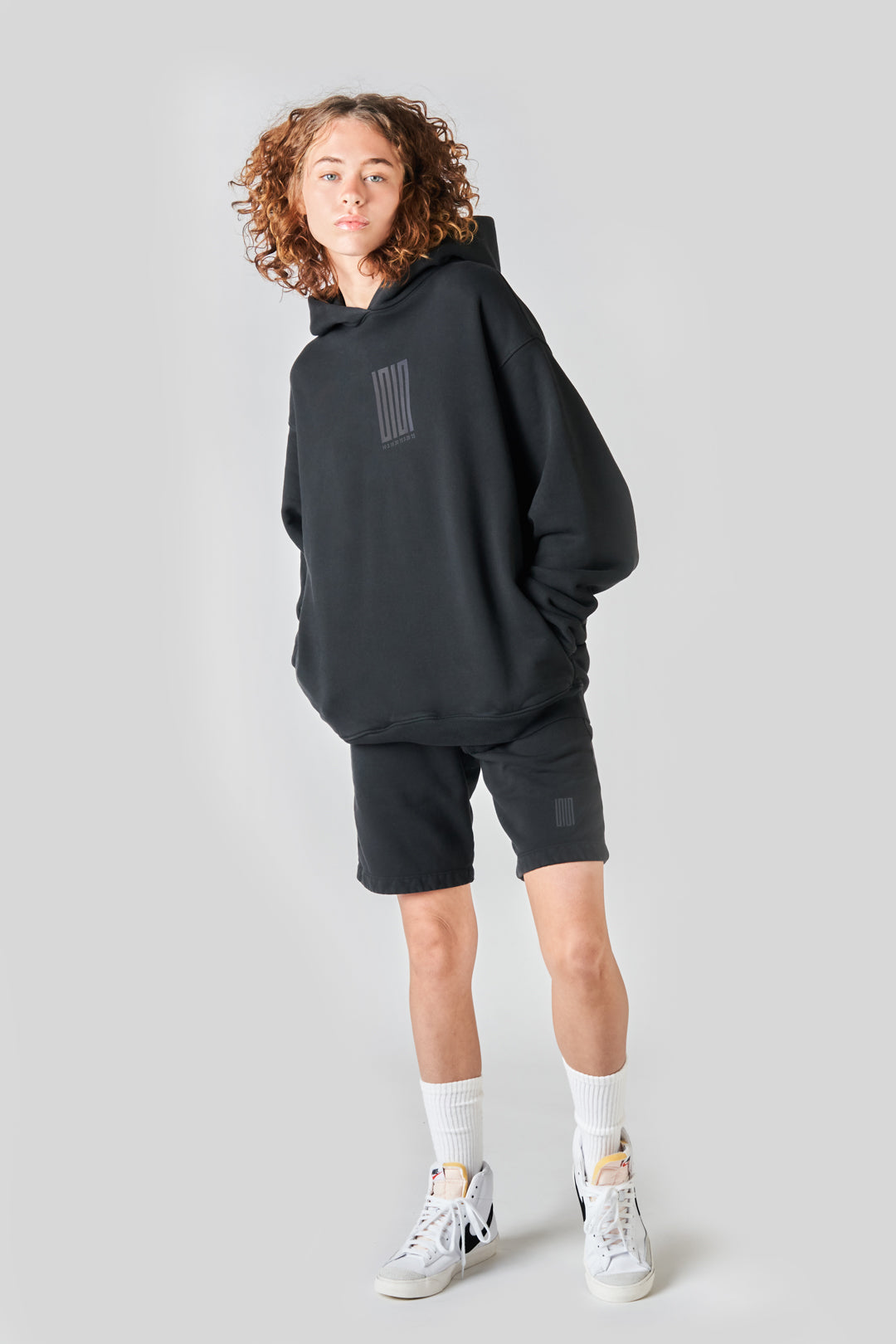 pacific article 6 logo hoodie black