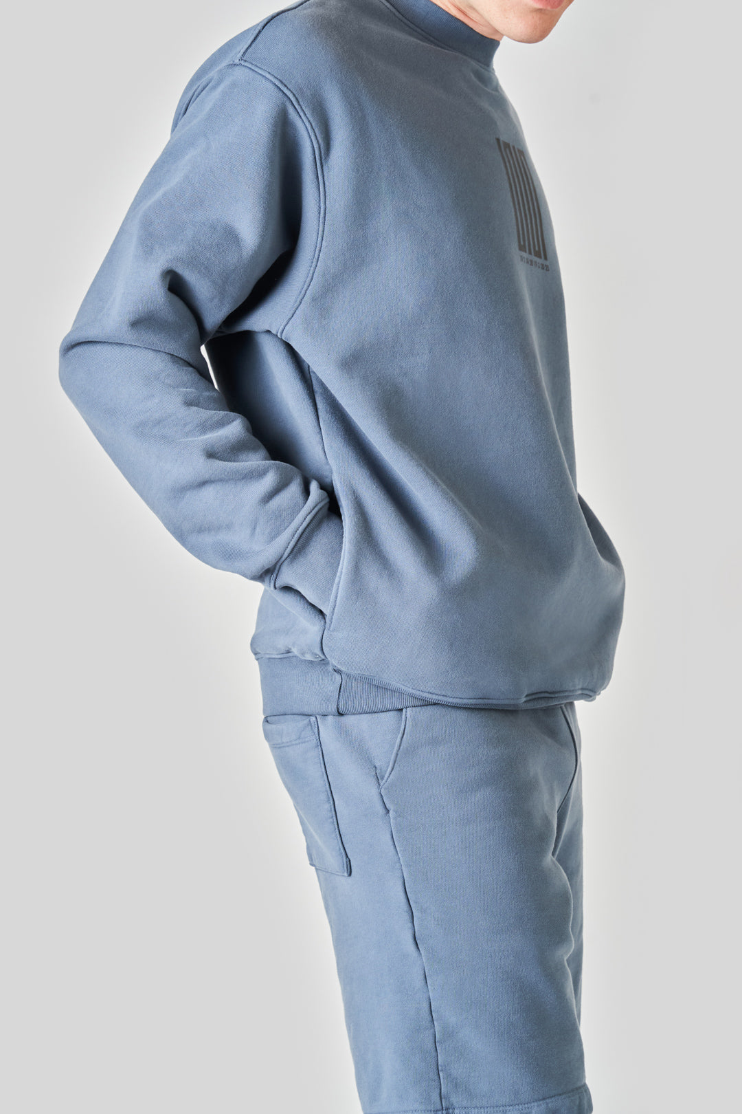 pacific article 6 logo sweater slate