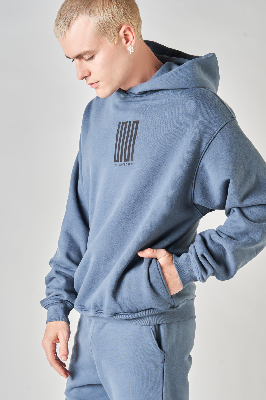 pacific article 6 logo hoodie slate