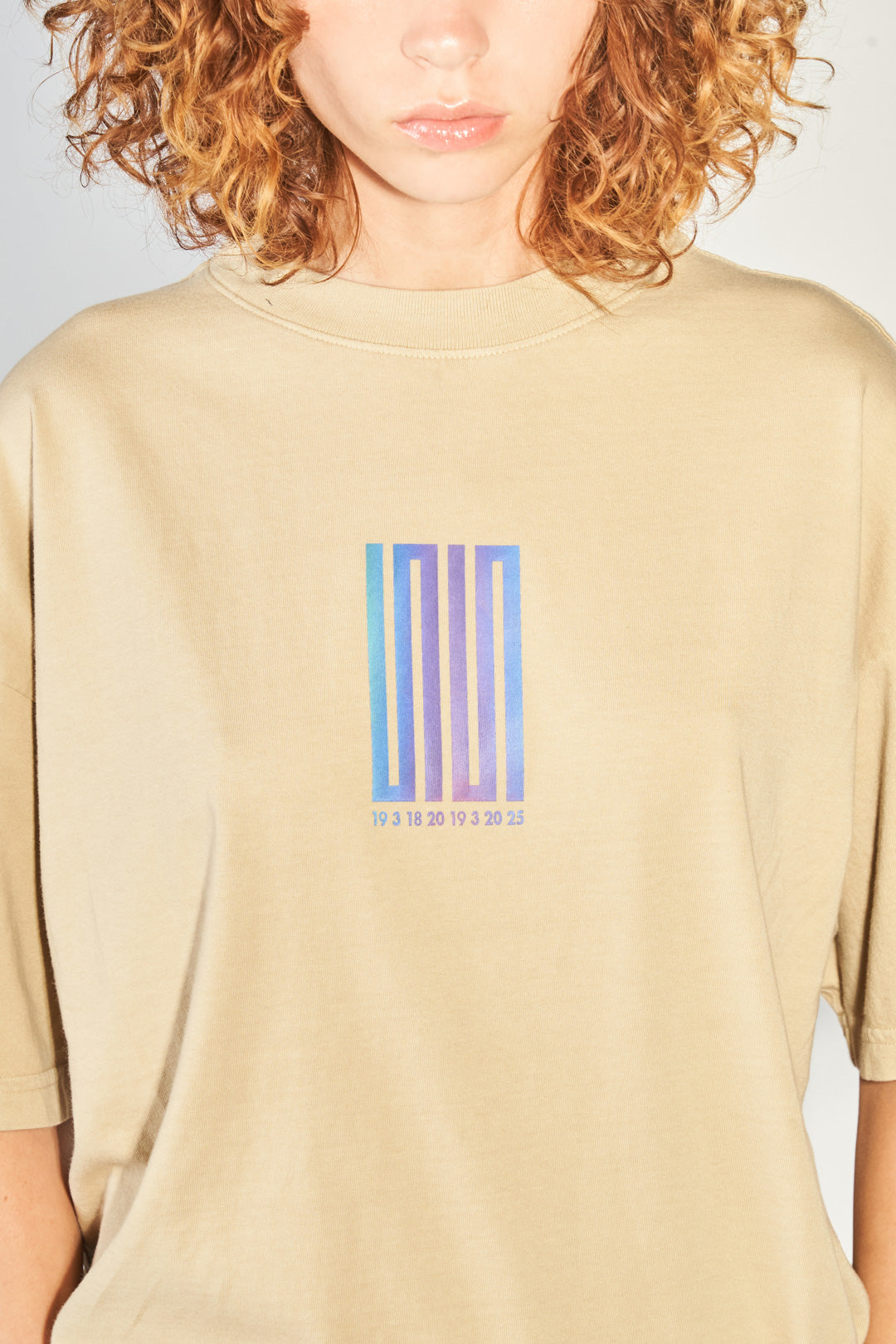 pacific article 6 logo tee sand