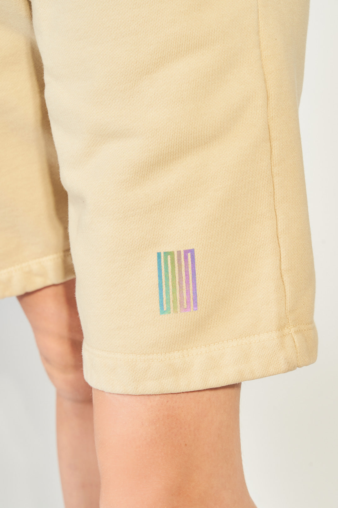 pacific article 6 logo shorts sand
