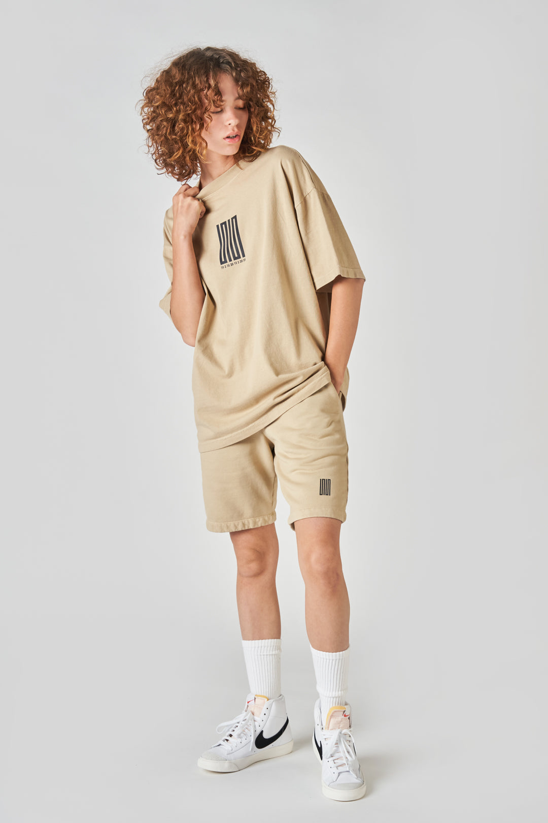 pacific article 6 logo tee sand