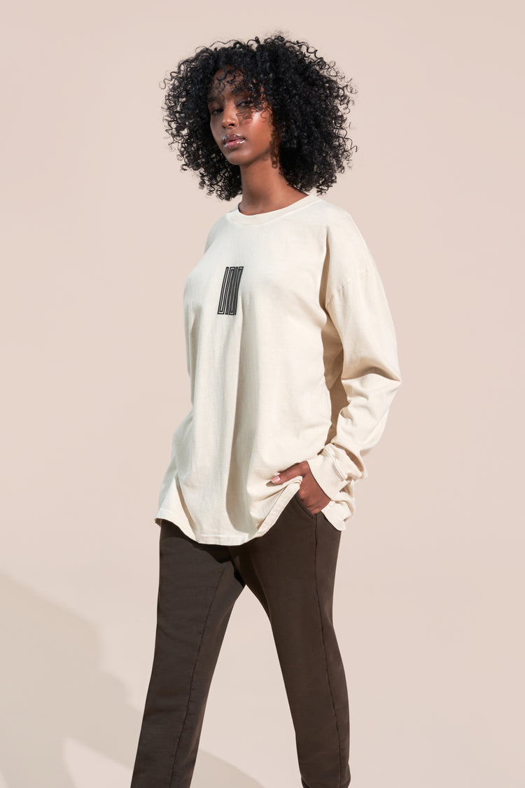 encino article 1 long sleeve logo tee off white