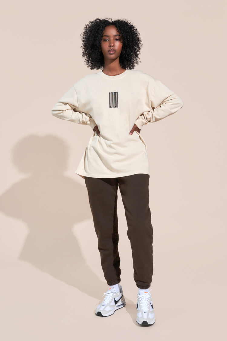 encino article 1 long sleeve logo tee off white