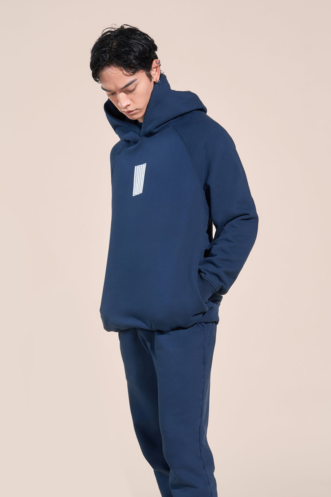 encino article 6 logo raglan hoodie midnight