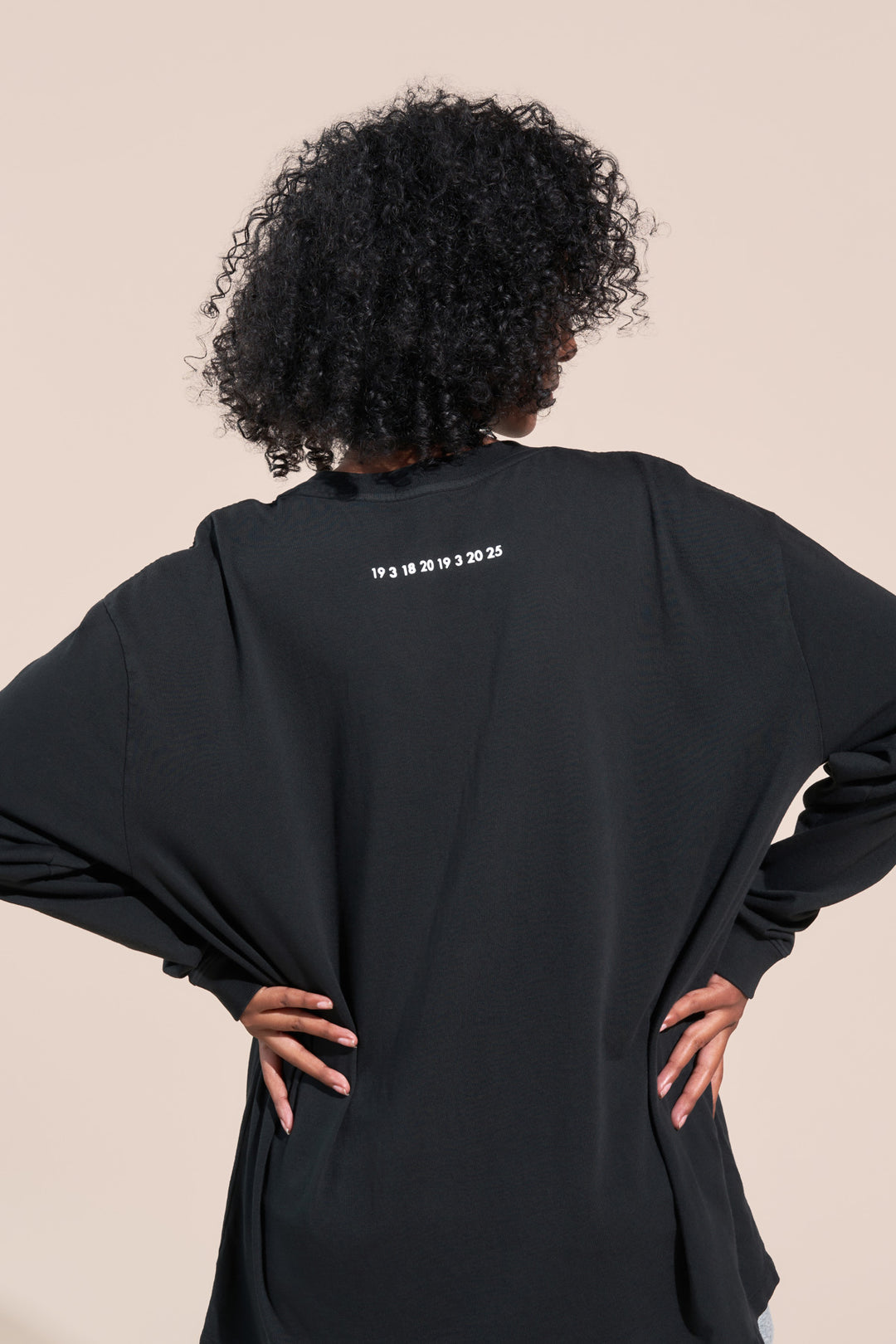encino article 1 long sleeve logo tee black